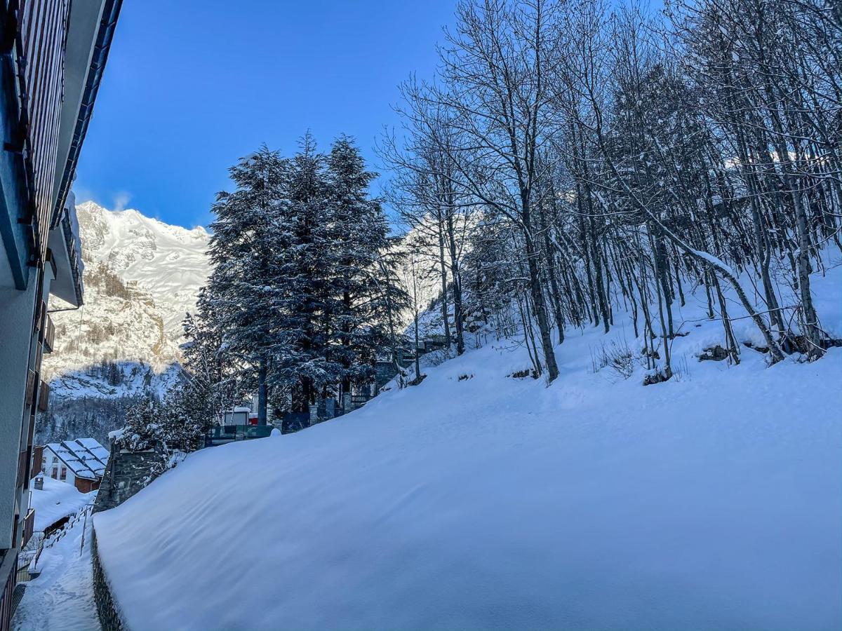 Apartamento L'Atelier Du Temps - Hemmet Courmayeur Exterior foto
