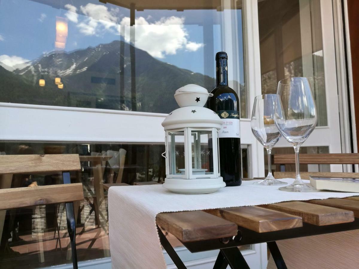 Apartamento L'Atelier Du Temps - Hemmet Courmayeur Exterior foto