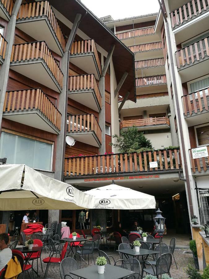 Apartamento L'Atelier Du Temps - Hemmet Courmayeur Exterior foto